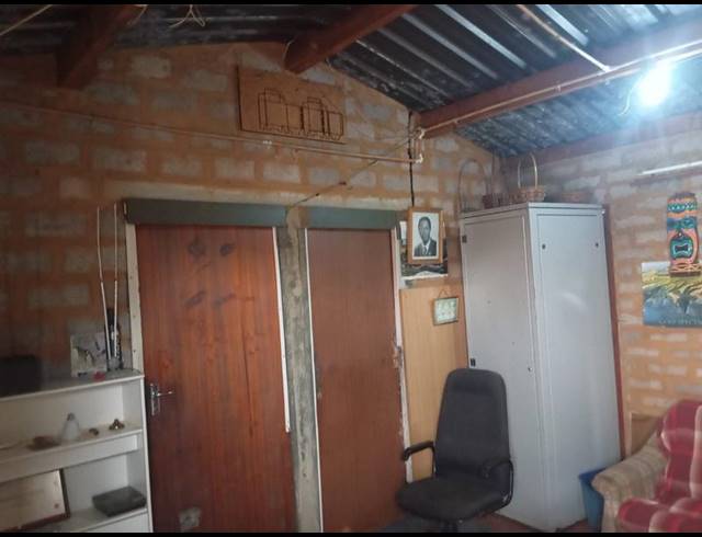 2 BEDROOM HOUSE FOR SALE IN PALM RIDGE